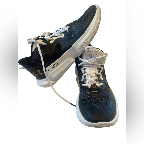 Under Armour. Sz 9.5 Women. Athletic Shoes/Trainers/Sneakers. Great condition - Picture 6 of 13